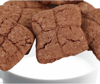 BUONI BISCOTTI AL CACAO BUONI BISCOTTI AL CACAO